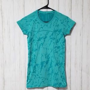 Lululemon Swiftly Tech Short Sleeve size 6